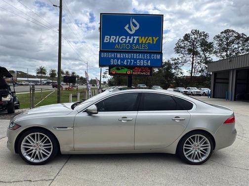 2017 Jaguar XF 35t Prestige