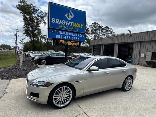 2017 Jaguar XF 35t Prestige