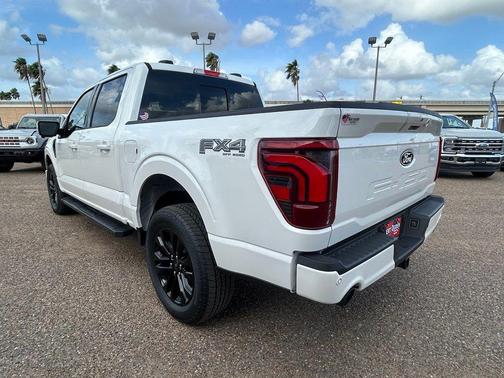 Star White Metallic Tri-Coat 2026 Ford F-150 Lariat
