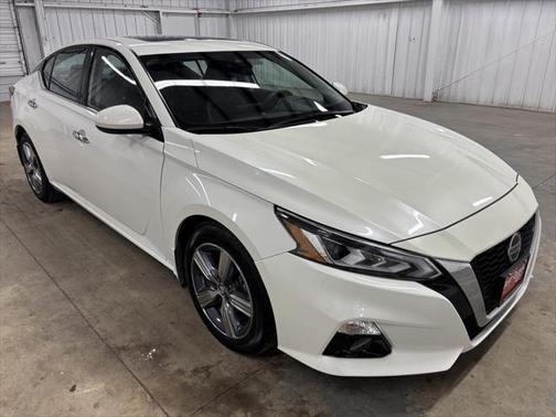 2022 Nissan Altima 2.5 SL