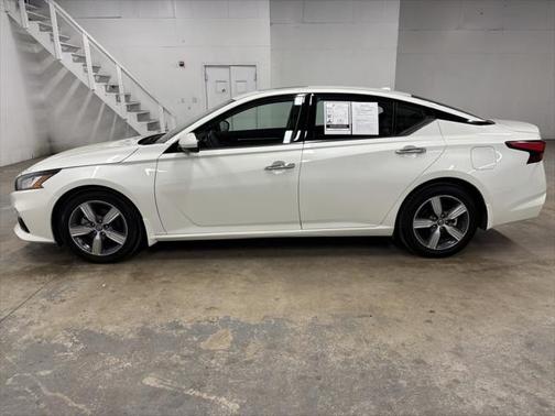 2022 Nissan Altima 2.5 SL