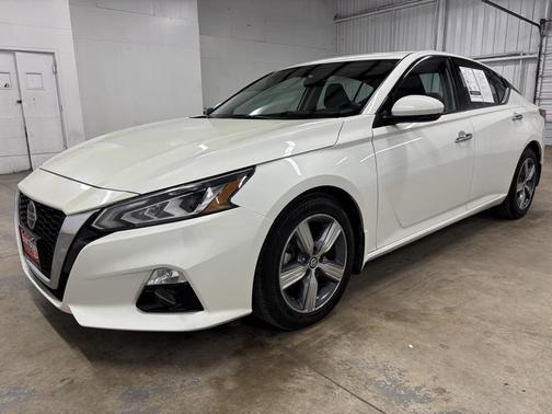 2022 Nissan Altima 2.5 SL