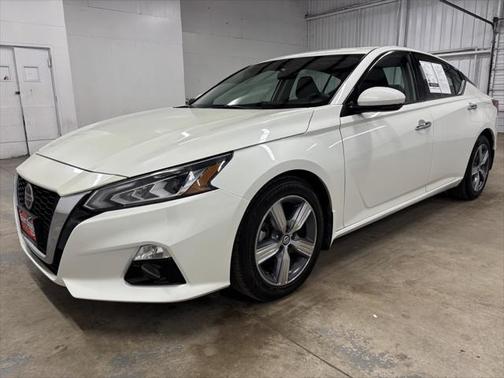 2022 Nissan Altima 2.5 SL