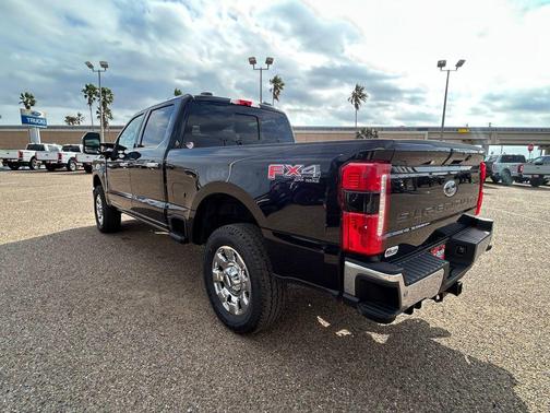 AGATE BLACK 2026 Ford F-250 Lariat