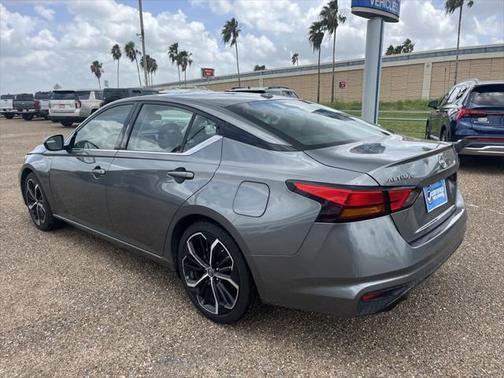 2023 Nissan Altima SR FWD