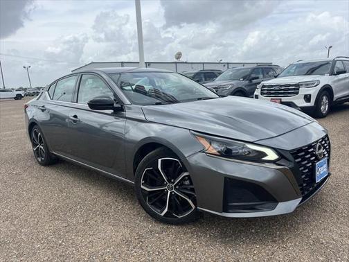 2023 Nissan Altima SR FWD