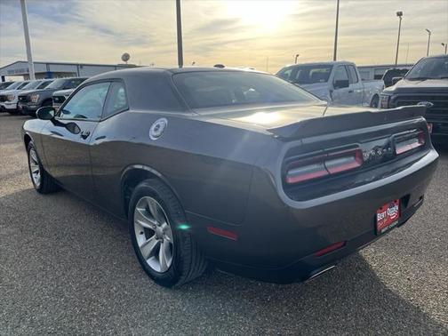 2021 Dodge Challenger SXT