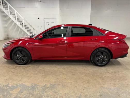 2023 Hyundai ELANTRA HEV Blue