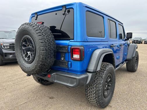 2022 Jeep Wrangler Unlimited High Tide 4x4