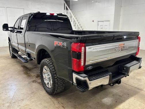 AGATE BLACK 2026 Ford F-350 King Ranch