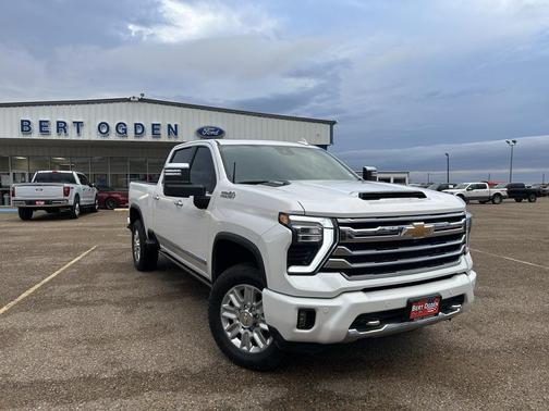 Iridescent Pearl Tricoat 2024 Chevrolet Silverado 2500 High Country Truck