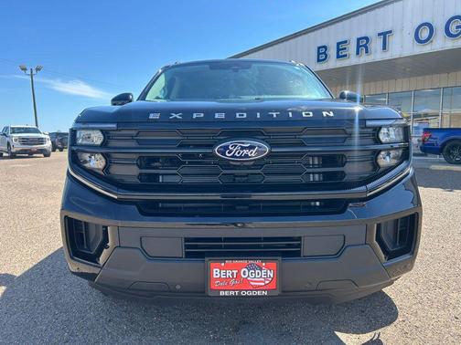 AGATE BLACK METALLIC 2026 Ford Expedition Max Active 4x2
