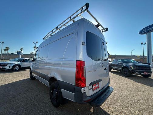 2021 Mercedes-Benz Sprinter 2500 Standard Roof