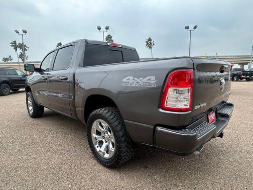 Granite Crystal Metallic Clearcoat 2020 RAM 1500 Big Horn/Lone Star