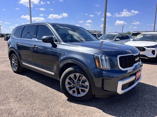 2024 Kia Telluride LX