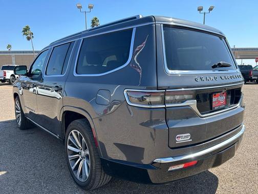 2023 Jeep Grand Wagoneer 4x4