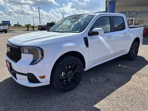 2025 Ford Maverick Lobo Standard