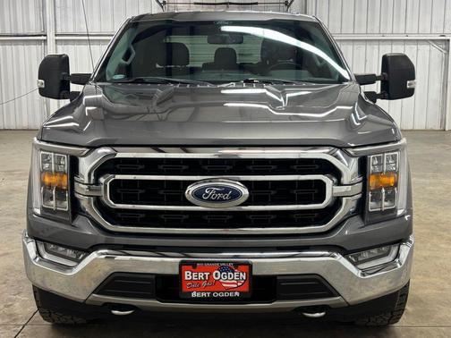 CARBONIZED GRAY METALLIC 2021 Ford F-150 XLT