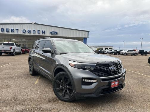 2023 Ford Explorer ST-Line