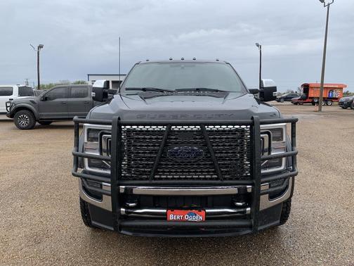 2022 Ford F-450 Lariat