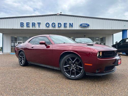 Octane Red Pearlcoat 2020 Dodge Challenger SXT