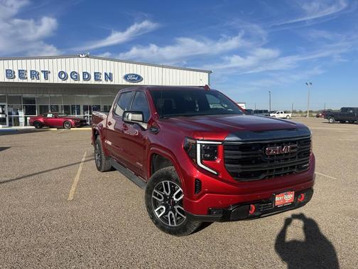 2024 GMC Sierra 1500 AT4