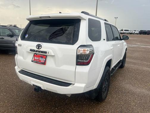 2023 Toyota 4Runner SR5