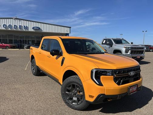 ORANGE FURY METALLIC TRI-COAT 2026 Ford Maverick Tremor Truck