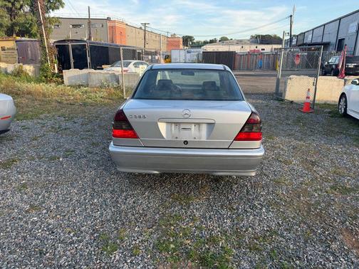 1998 Mercedes-Benz C-Class Base