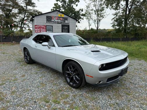 2023 Dodge Challenger SXT