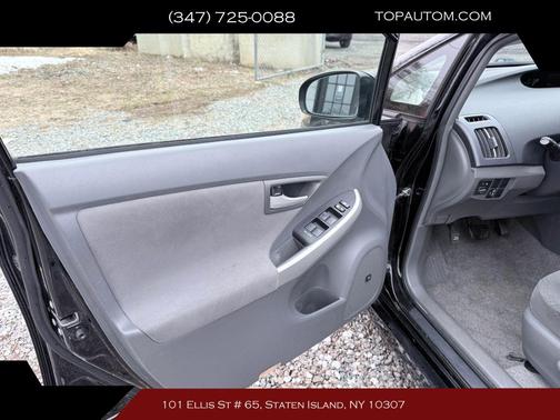 2011 Toyota Prius III