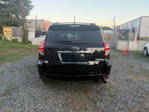 2011 Toyota RAV4 Sport