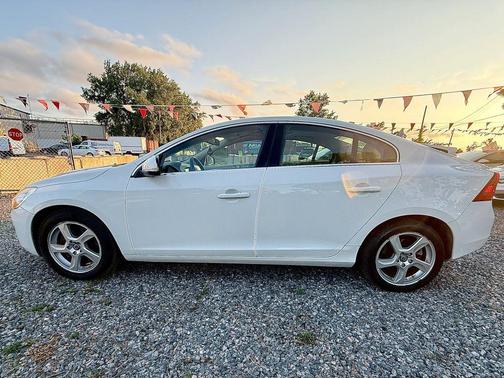 2013 Volvo S60 T5