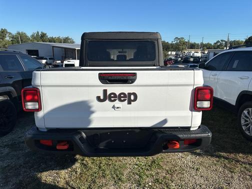 2023 Jeep Gladiator Mojave 4x4