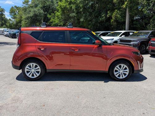 Mars Orange 2025 Kia Soul LX