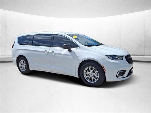 2025 Chrysler Pacifica L