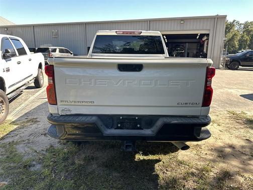 2024 Chevrolet Silverado 2500 Custom