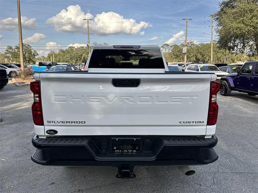 2024 Chevrolet Silverado 2500 Custom