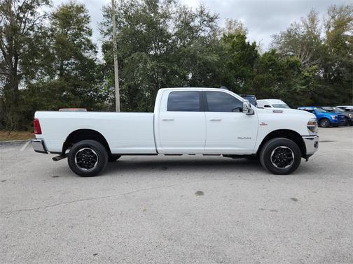 2025 RAM 3500 Laramie Crew Cab 4x4 8' Box