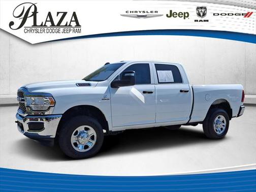 2024 RAM 2500 Tradesman Crew Cab 4x4 6'4' Box