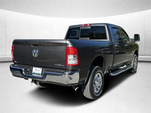2024 RAM 2500 Tradesman Crew Cab 4x4 6'4' Box