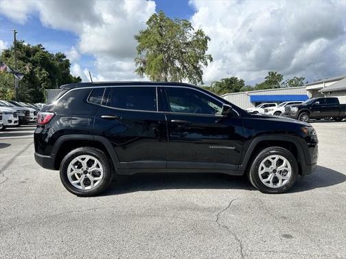 2025 Jeep Compass Sport