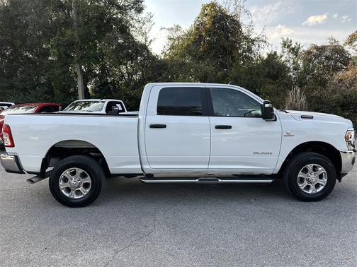 2023 RAM 2500 Big Horn Crew Cab 4x4 6'4' Box
