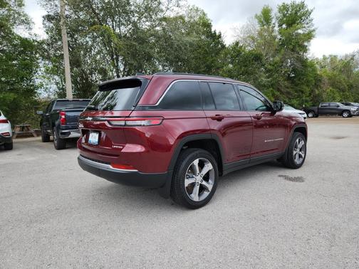Velvet 2026 Jeep Grand Cherokee Limited 4x2