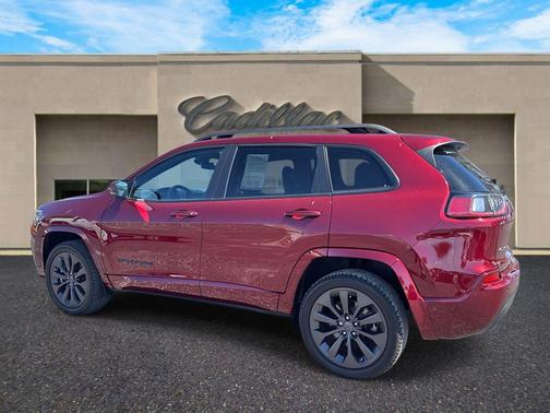 Velvet Red Pearlcoat 2021 Jeep Cherokee Limited