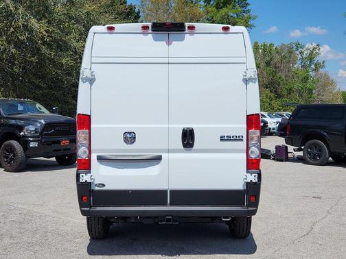 Bright White Clearcoat 2026 RAM ProMaster 2500 High Roof