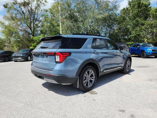 Vapor Blue Metallic 2025 Ford Explorer Active