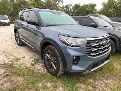 Vapor Blue Metallic 2025 Ford Explorer Active