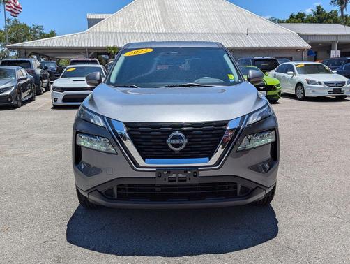 Gun Metallic 2022 Nissan Rogue SV