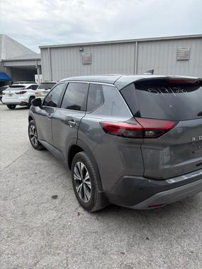 Gun Metallic 2022 Nissan Rogue SV